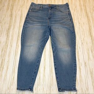 American Eagle curvy high rise jeans